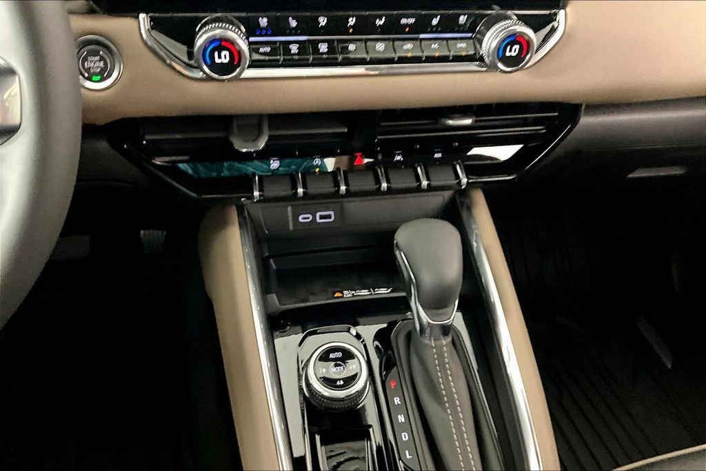 New 2026 GMC Canyon Denali AWD/4WD image 7