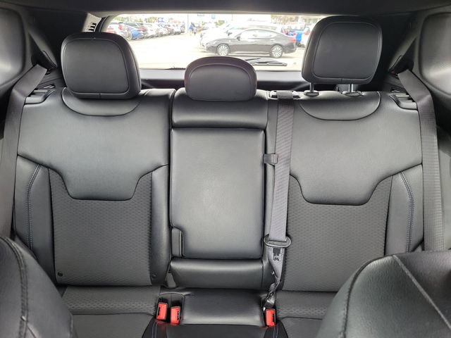 Used 2024 Jeep Compass Latitude AWD/4WD image 15