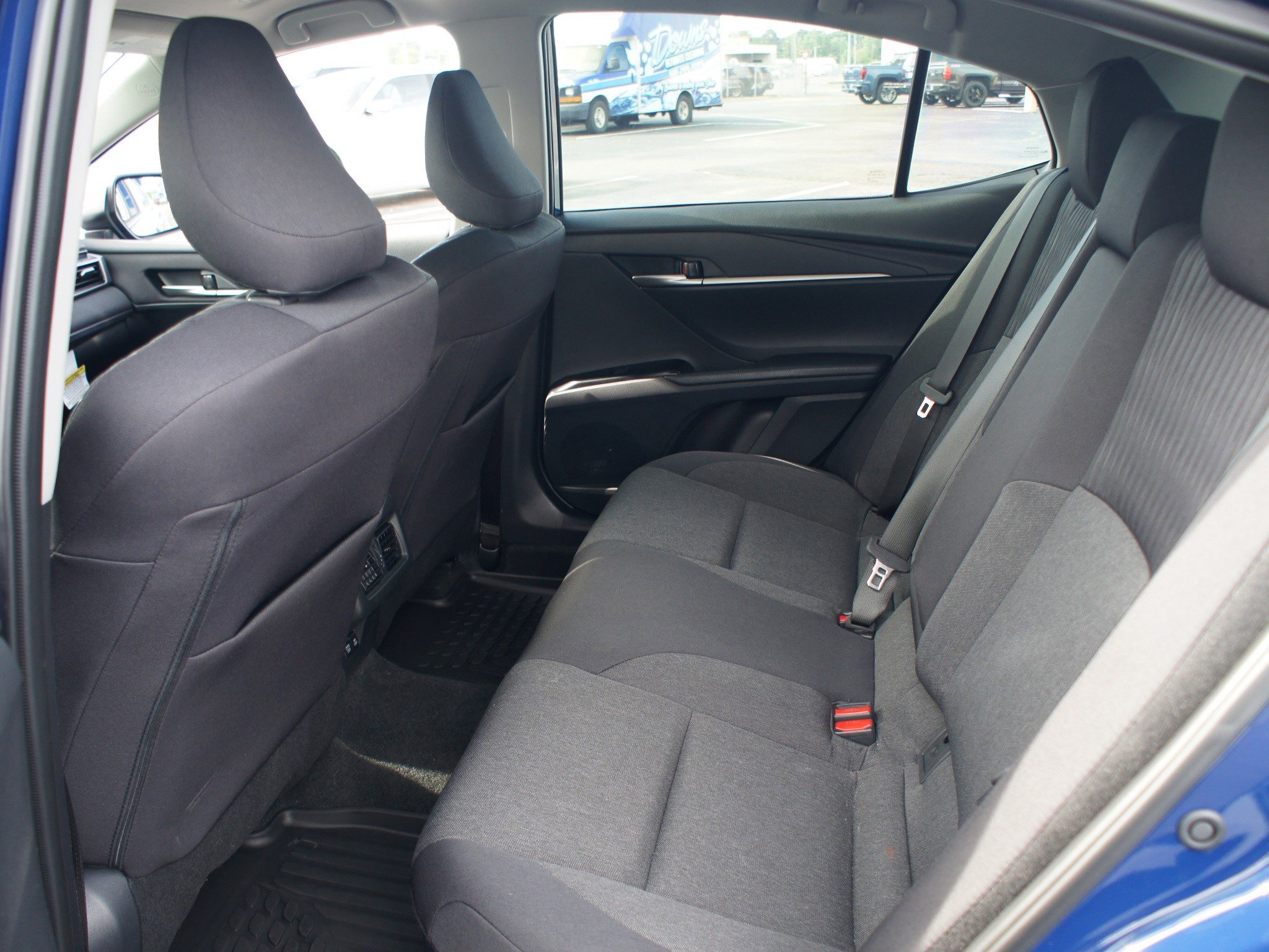 Used 2025 Toyota Camry LE w/ Convenience Package FWD image 14