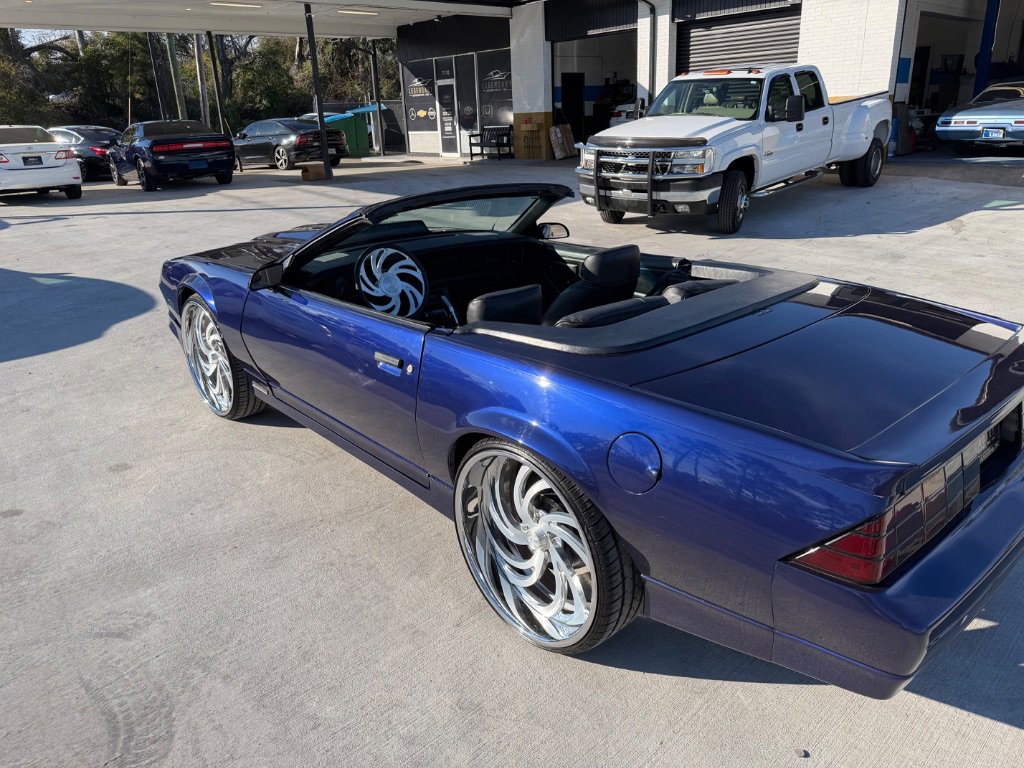 Used 1989 Chevrolet Camaro IROC-Z image 13