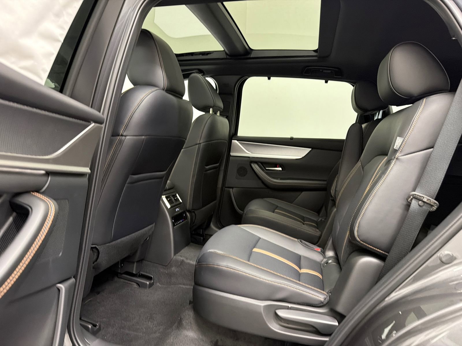 New 2026 MAZDA CX-90 Plug-In Hybrid w/ Premium Plus image 18