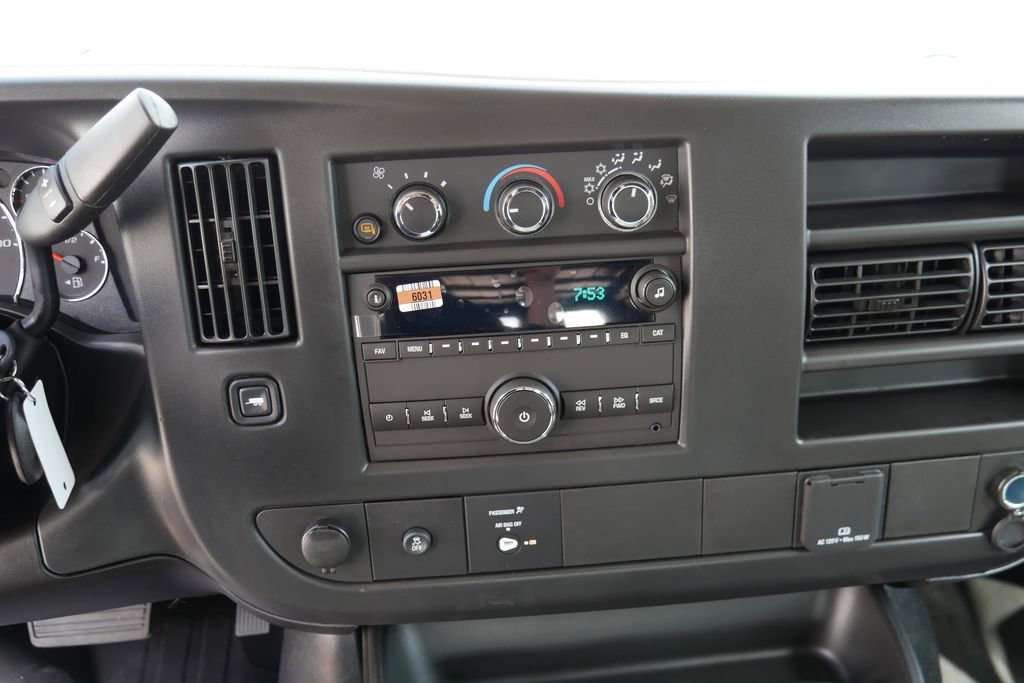 New 2026 Chevrolet Express 3500 Extended image 14