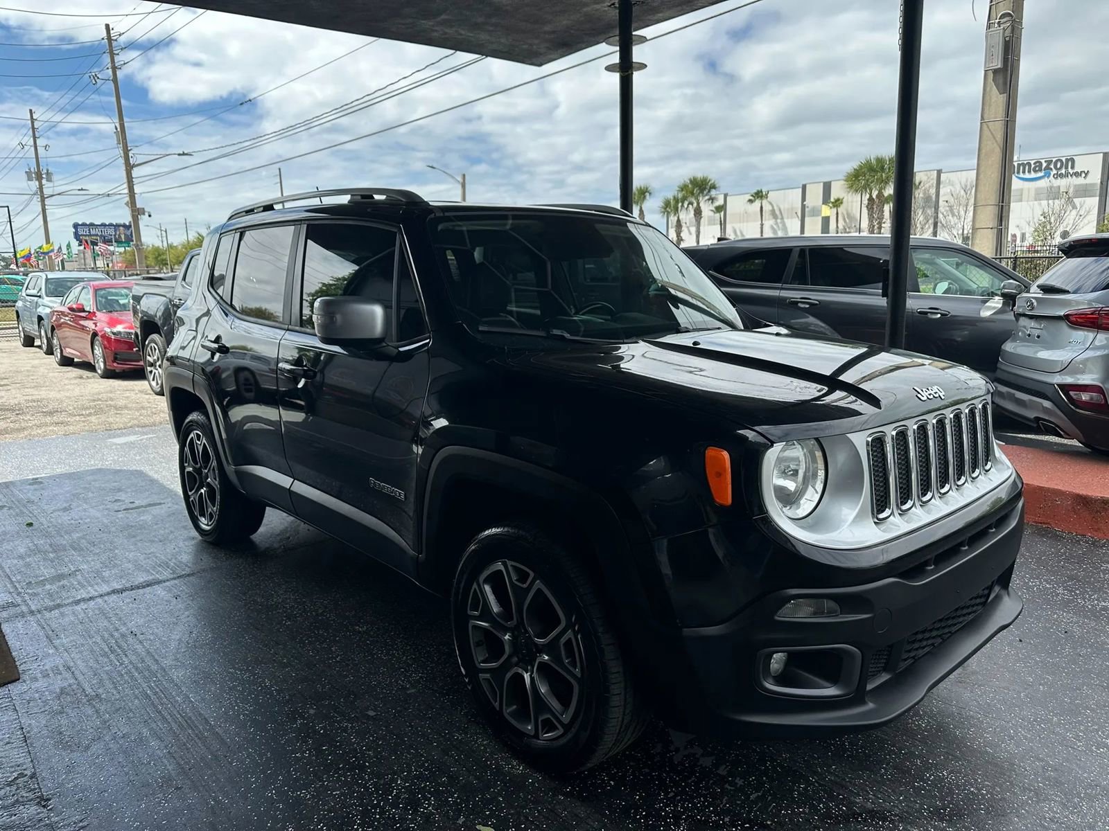 Used 2016 Jeep Renegade Limited image 4