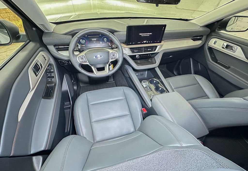 New 2026 Ford Explorer Active w/ Active Comfort Package image 9