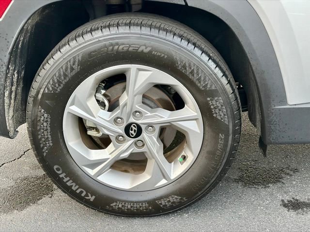Used 2024 Hyundai Tucson SE image 31