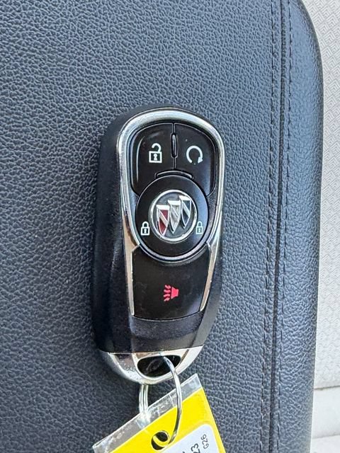 Used 2023 Buick Encore GX Preferred w/ Cold Weather Comfort Package FWD image 31