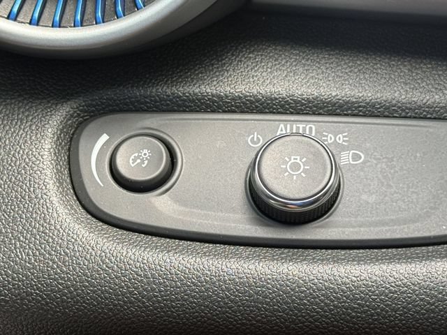 Used 2024 Chevrolet Trax LS w/ LS Convenience Package FWD image 29