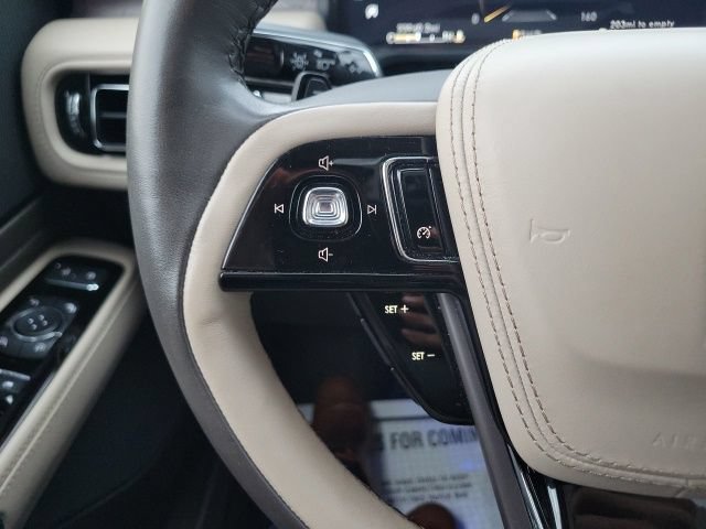 Certified 2024 Lincoln Aviator Reserve w/ Elements Package Plus AWD/4WD image 34