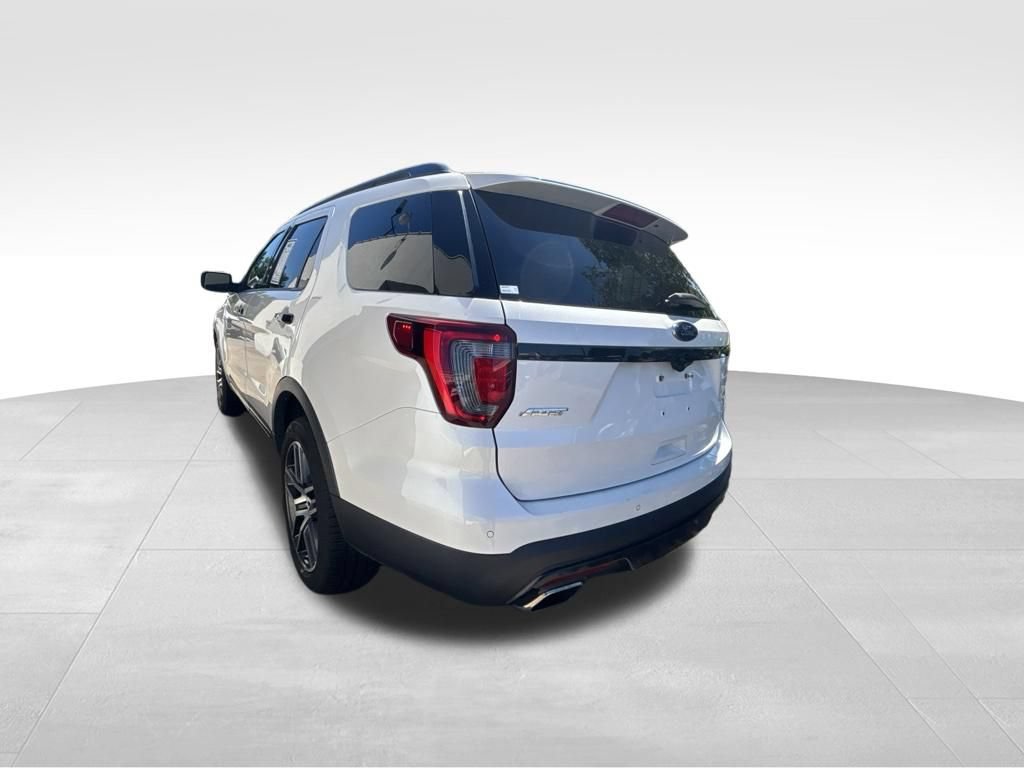Used 2016 Ford Explorer Sport AWD/4WD image 4