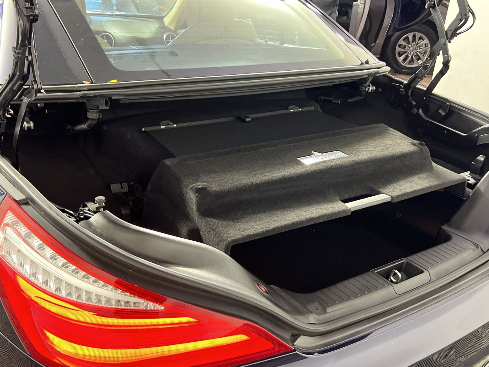 Used 2016 Mercedes-Benz SL 400 SL 400 Roadster image 25