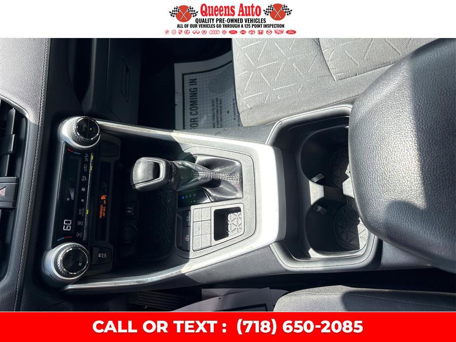 Used 2019 Toyota RAV4 XLE w/ All Weather Liner Package AWD/4WD image 17