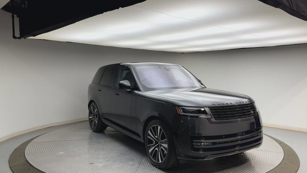 Used 2023 Land Rover Range Rover SE image 8