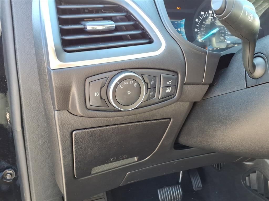 Used 2024 Ford Edge Titanium image 15