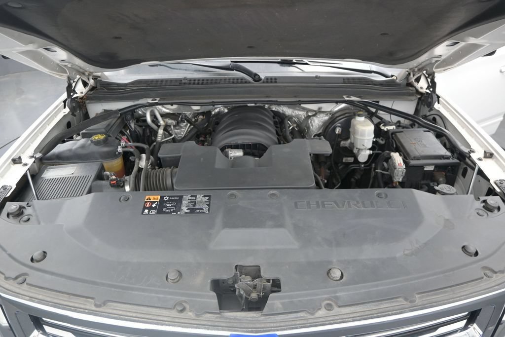 Used 2015 Chevrolet Suburban LTZ AWD/4WD image 18
