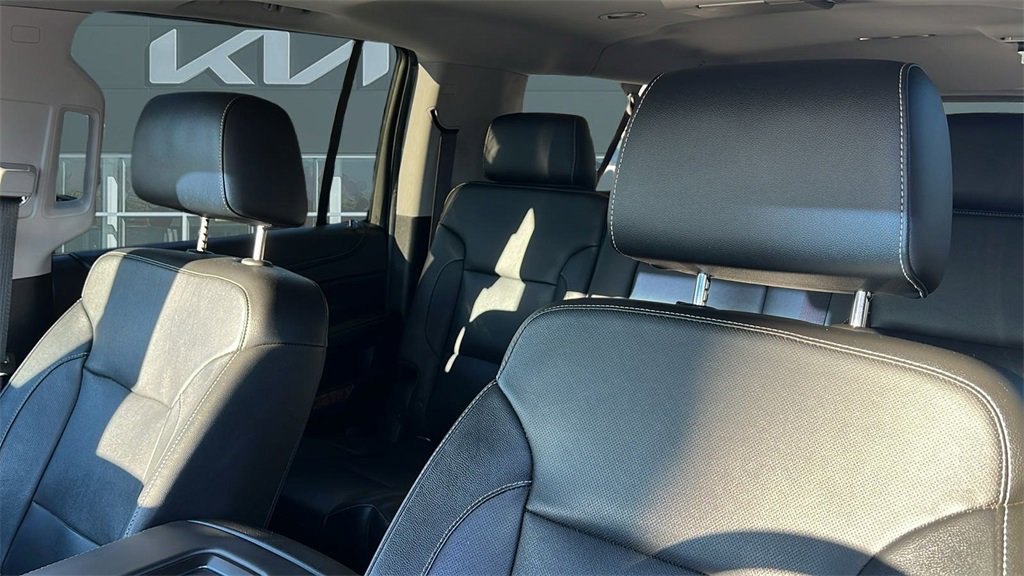 Used 2018 Chevrolet Suburban Premier image 8