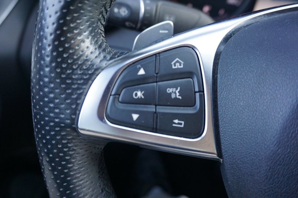 Used 2016 Mercedes-Benz C 300 Sedan image 7
