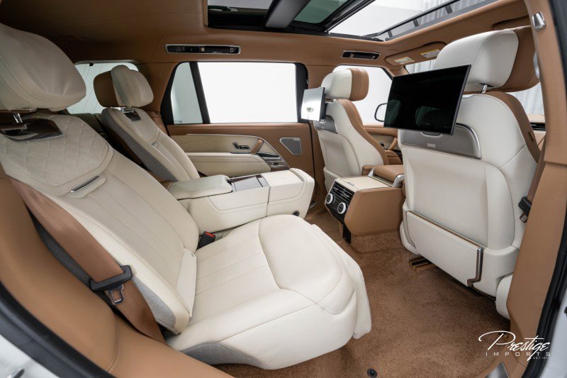 Used 2023 Land Rover Range Rover SV image 49