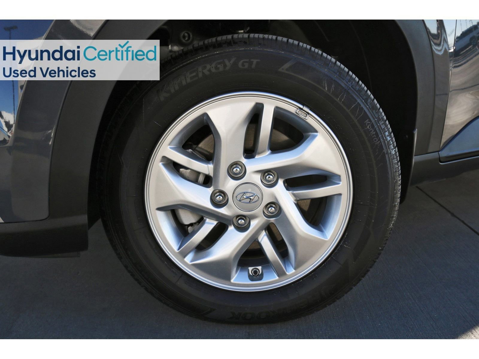 Certified 2025 Hyundai Venue SE image 30