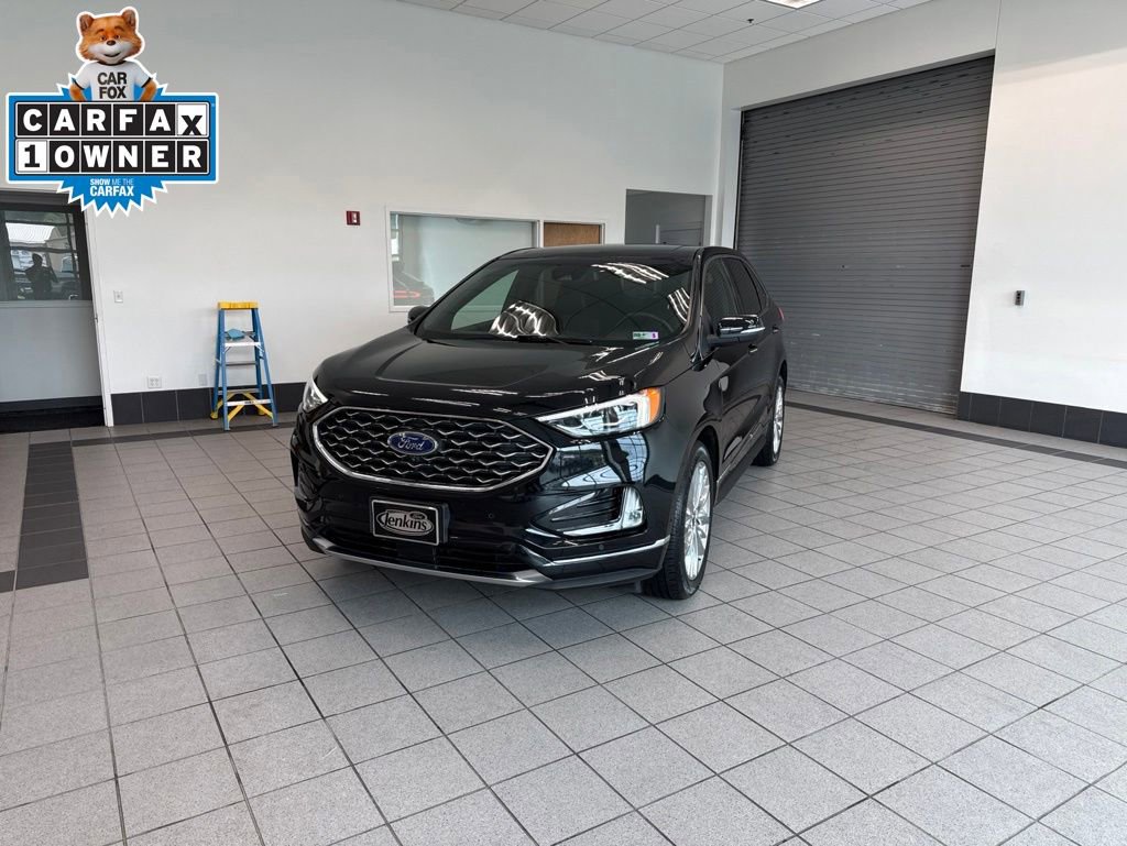 Used 2020 Ford Edge Titanium w/ Equipment Group 301A AWD/4WD image 2