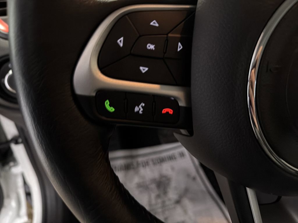 Used 2023 Jeep Renegade Trailhawk w/ Trailhawk Elite Group image 19