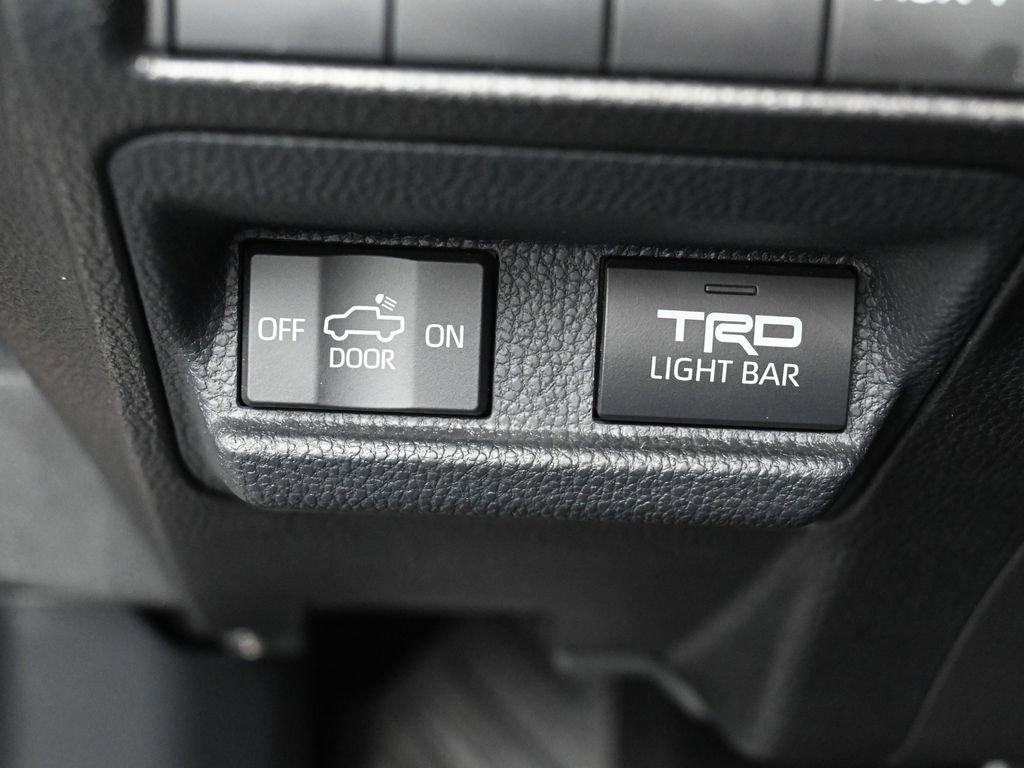 Certified 2025 Toyota Tacoma TRD Pro image 18