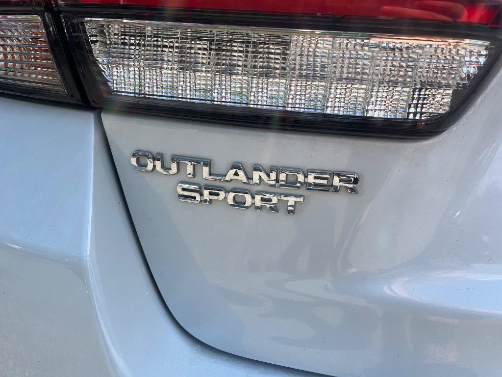 Used 2020 Mitsubishi Outlander Sport SE FWD image 9