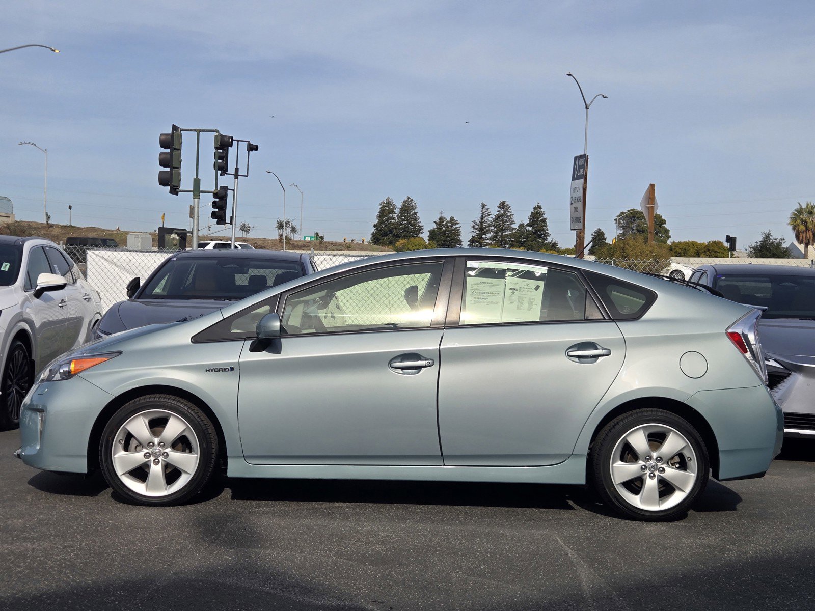 Used 2013 Toyota Prius Five image 7