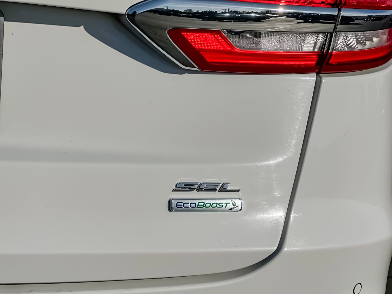 Used 2020 Ford Fusion SEL image 26