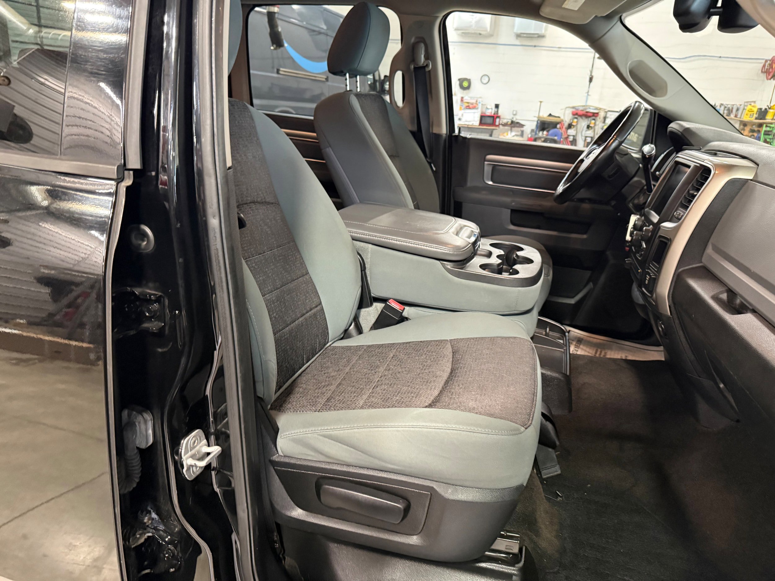 Used 2013 RAM 2500 Outdoorsman AWD/4WD image 10