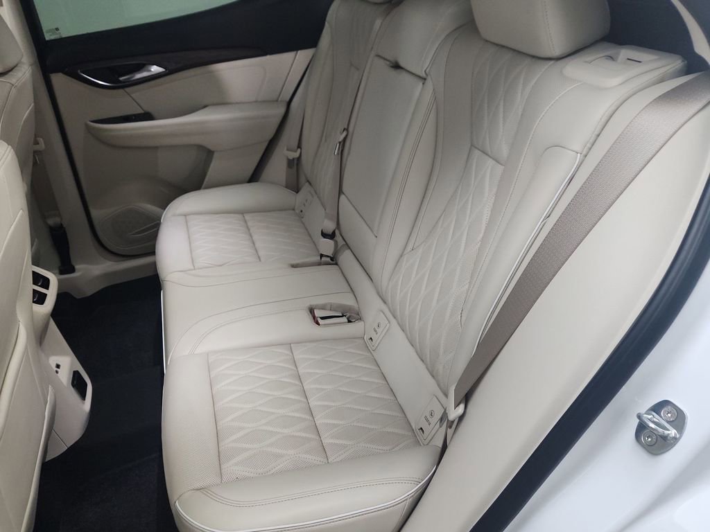 Used 2023 Buick Envision Avenir AWD/4WD image 27
