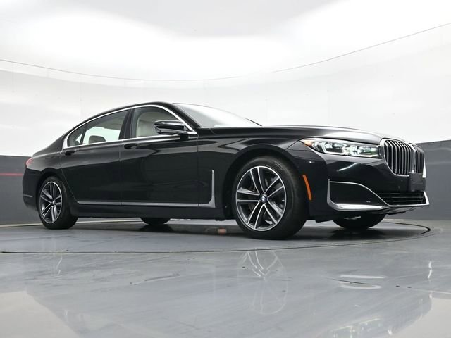 Used 2022 BMW 750i xDrive image 29