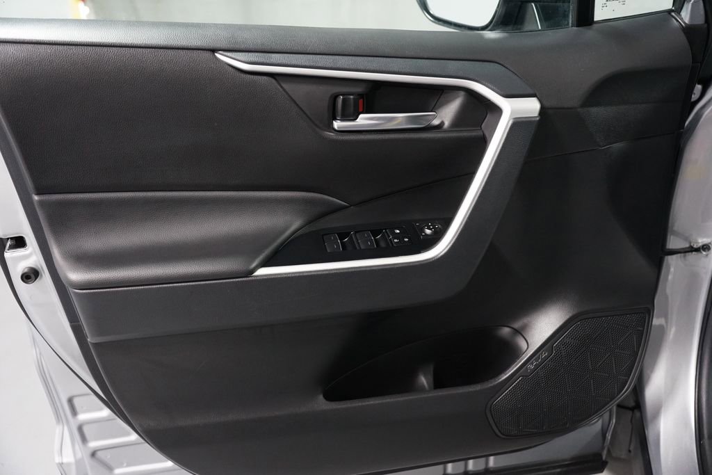 Certified 2025 Toyota RAV4 XLE image 30