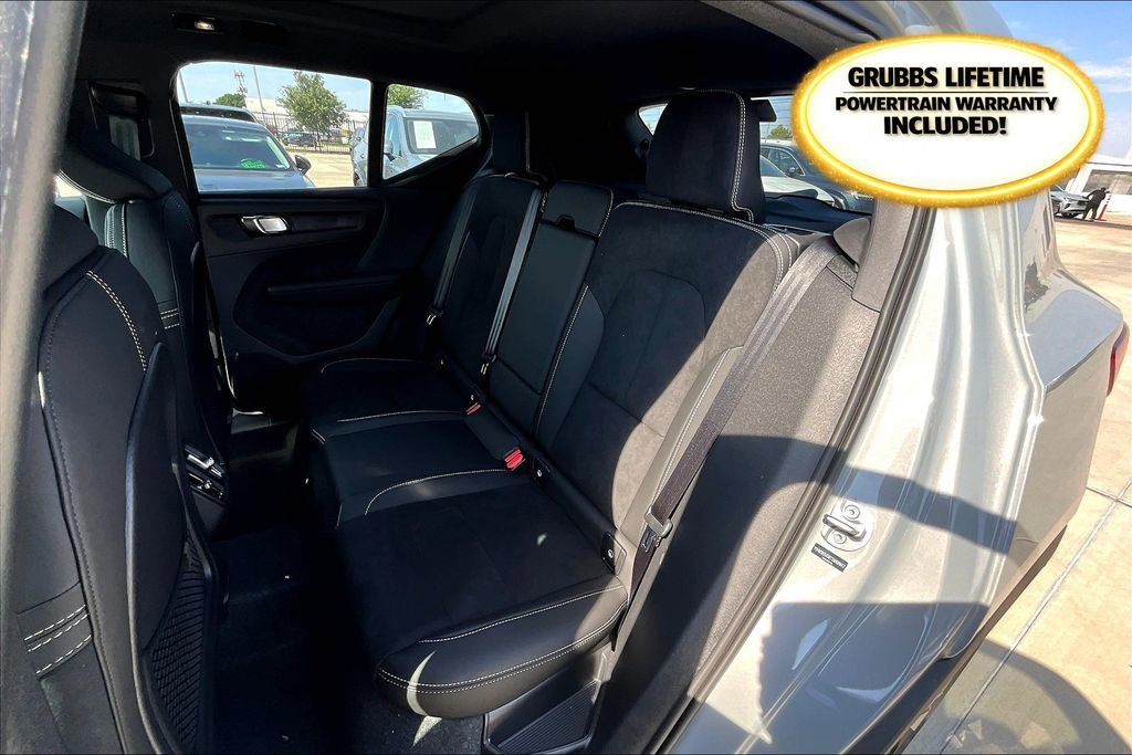 New 2026 Volvo XC40 B4 Plus w/ Protection Package Premier image 19