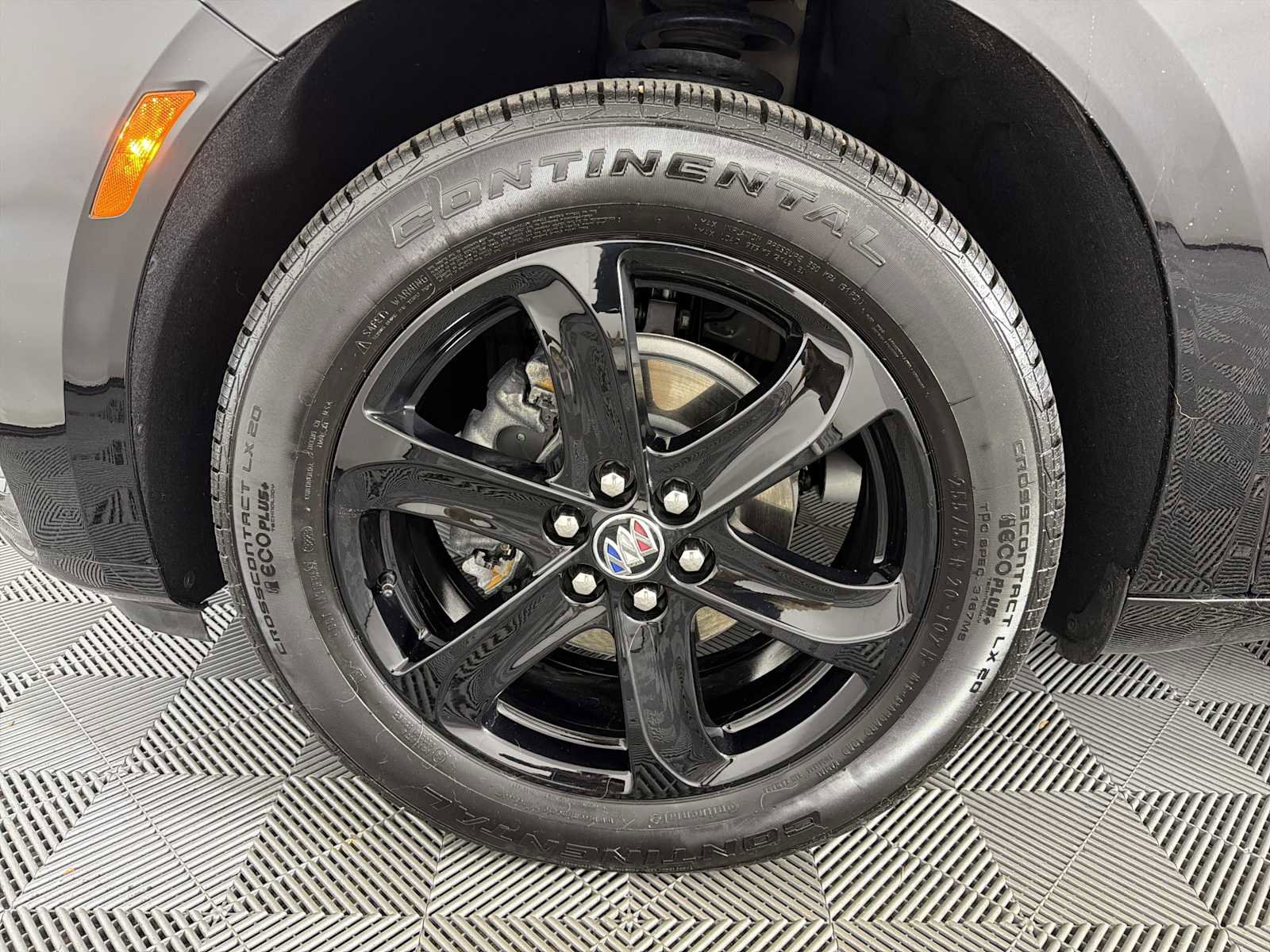 Certified 2024 Buick Enclave Premium w/ Sport Touring Edition image 9