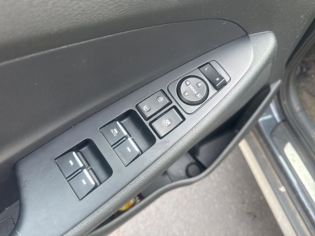 Used 2019 Hyundai Tucson Ultimate w/ Cargo Package image 10