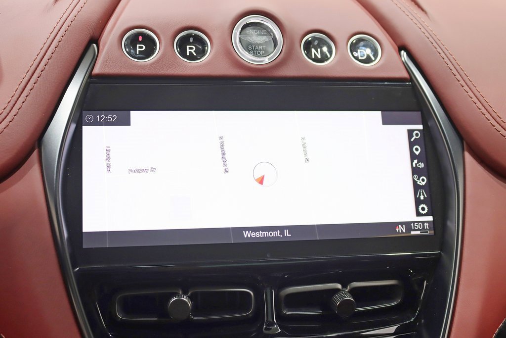 Used 2021 Aston Martin DBX image 18