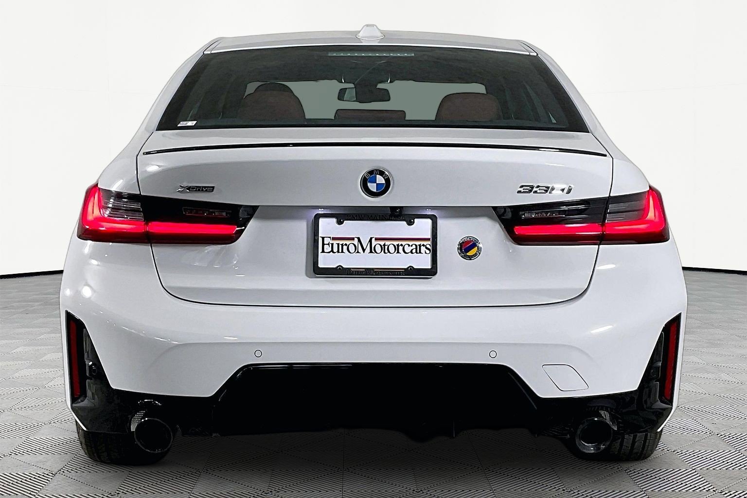 New 2026 BMW 330i xDrive Sedan w/ M Sport Package AWD/4WD image 7