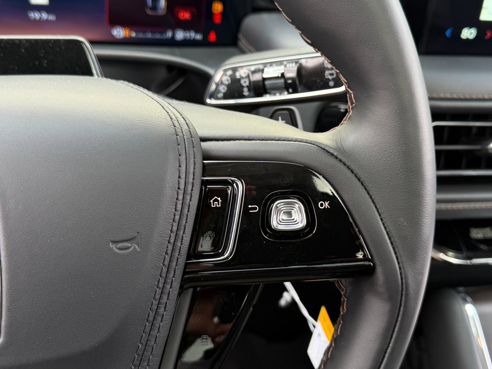 New 2026 Lincoln Aviator Reserve image 32