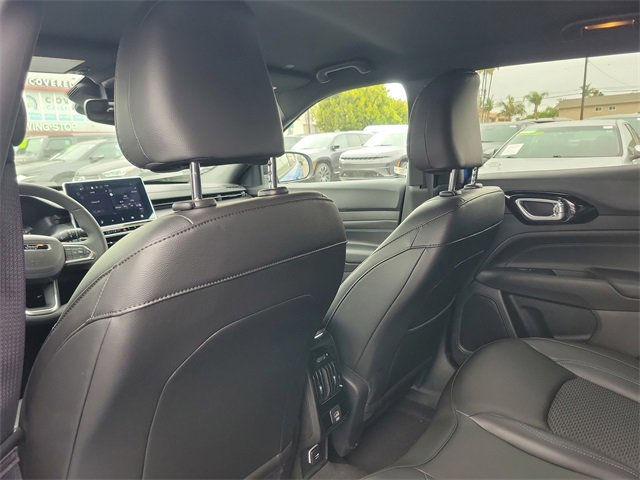 New 2025 Jeep Compass Latitude w/ Altitude Special Edition image 13