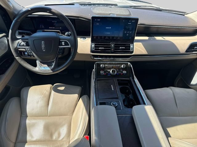 Used 2024 Lincoln Navigator L Reserve AWD/4WD image 18