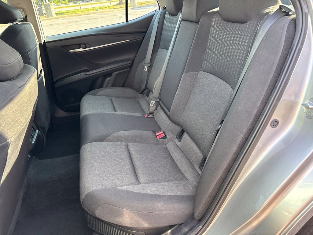 Used 2025 Toyota Camry LE FWD image 19