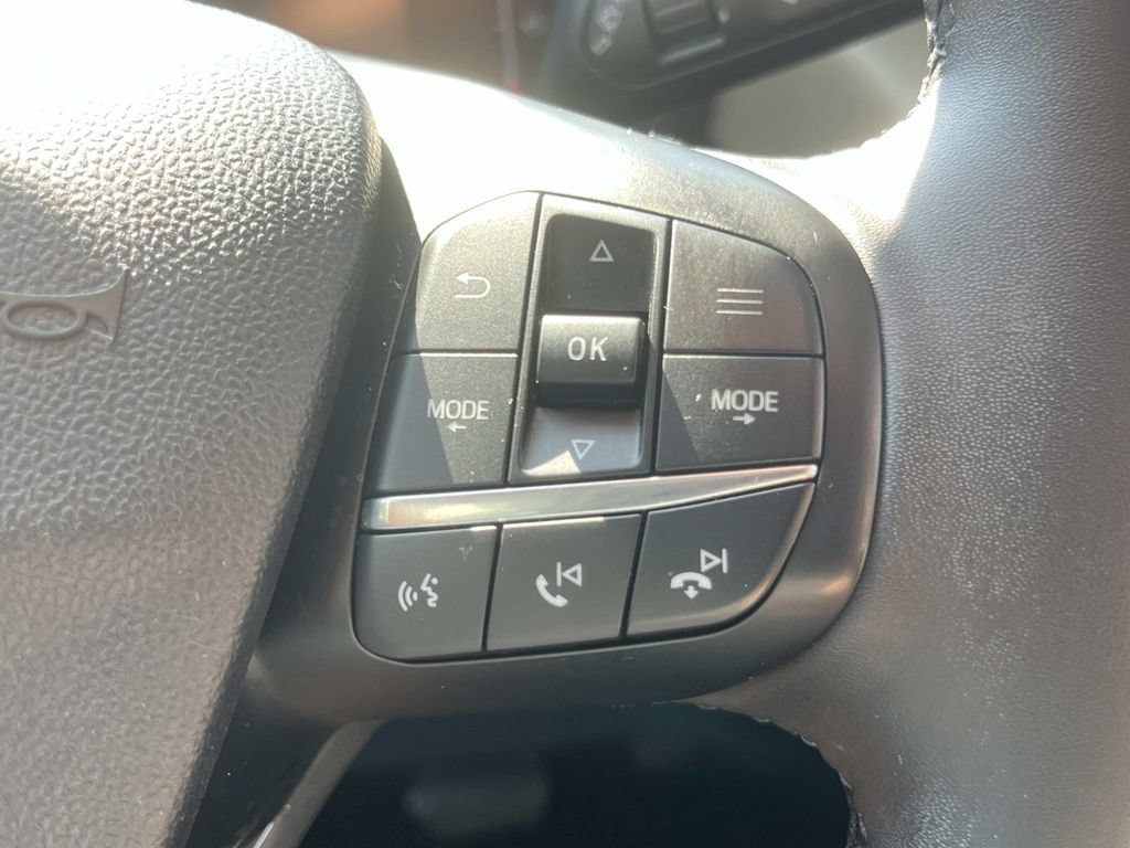Used 2025 Ford Maverick Lariat w/ 4K Tow Package AWD/4WD image 37