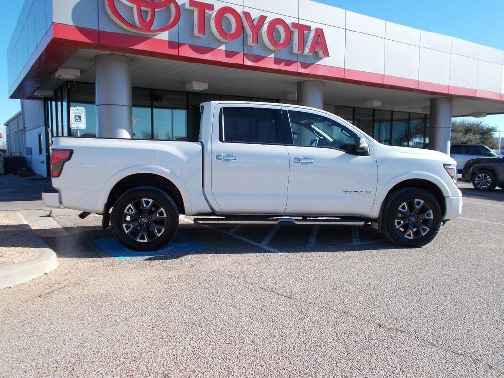 Used 2023 Nissan Titan Platinum Reserve w/ Moonroof Package AWD/4WD image 6