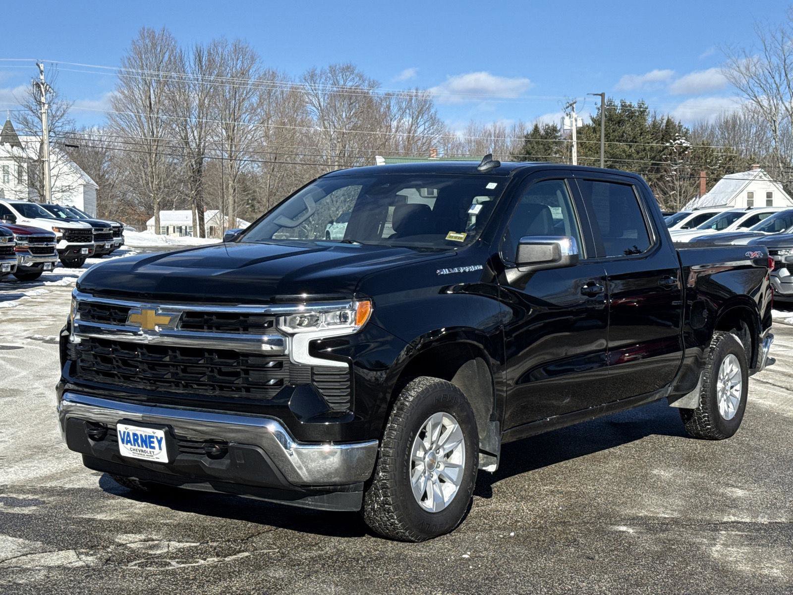 Used 2025 Chevrolet Silverado 1500 LT AWD/4WD image 1