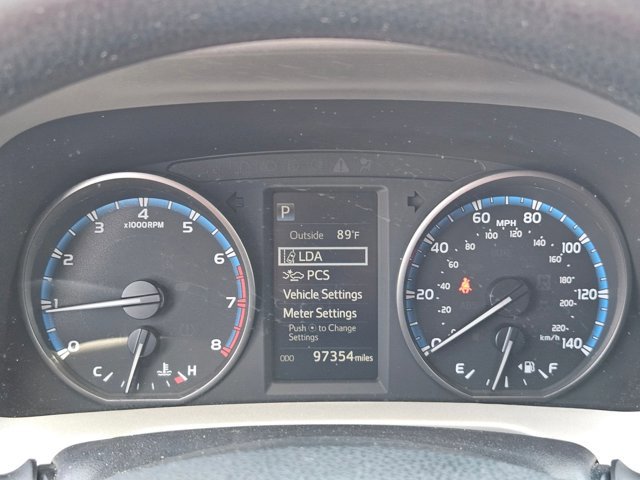 Used 2017 Toyota RAV4 LE FWD image 14