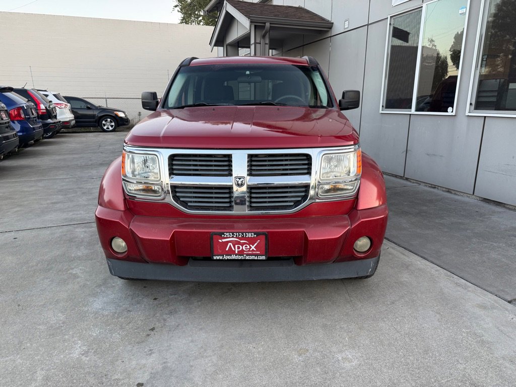 Used 2008 Dodge Nitro SXT image 2