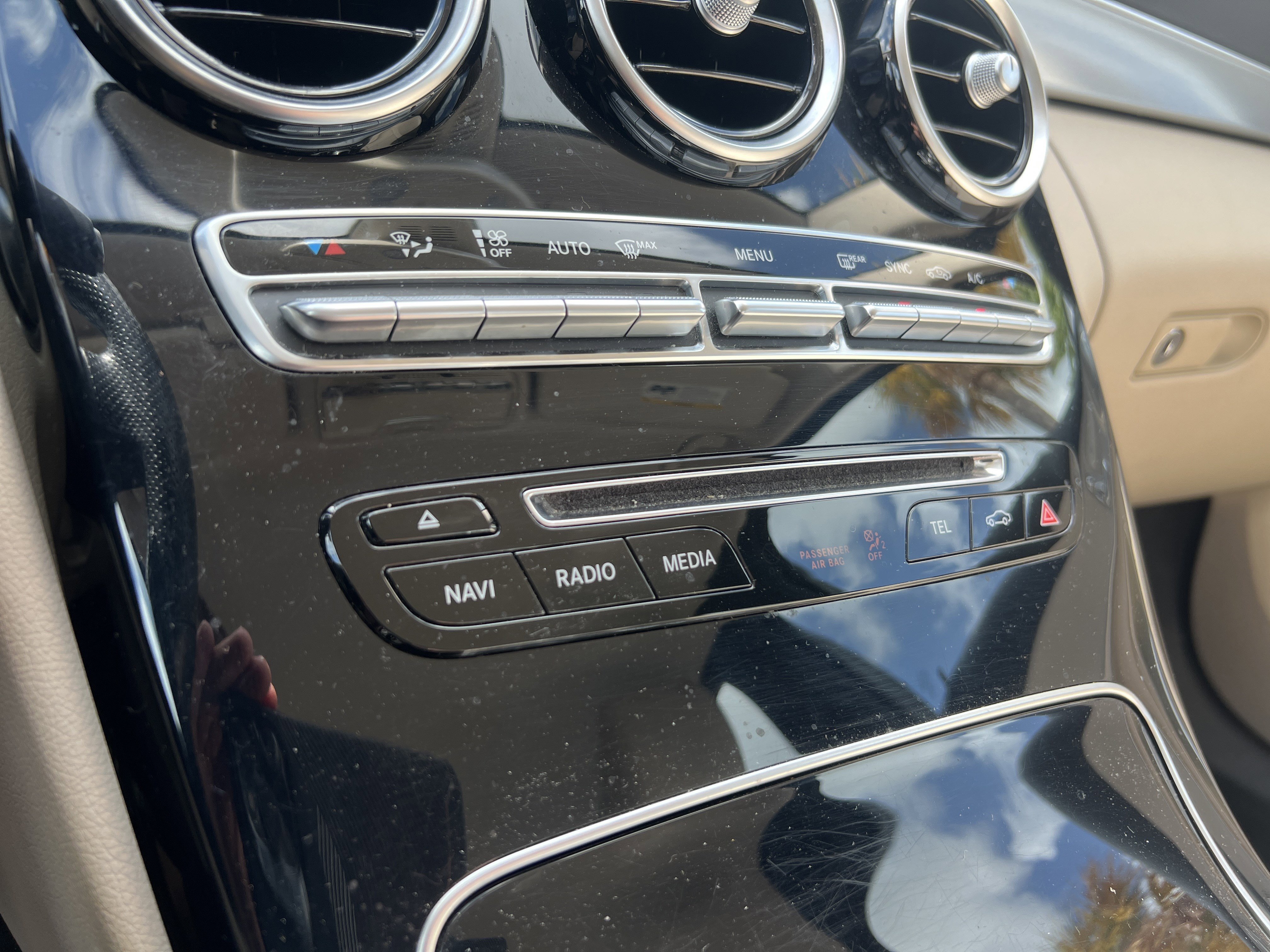 Used 2015 Mercedes-Benz C 300 Sedan image 28