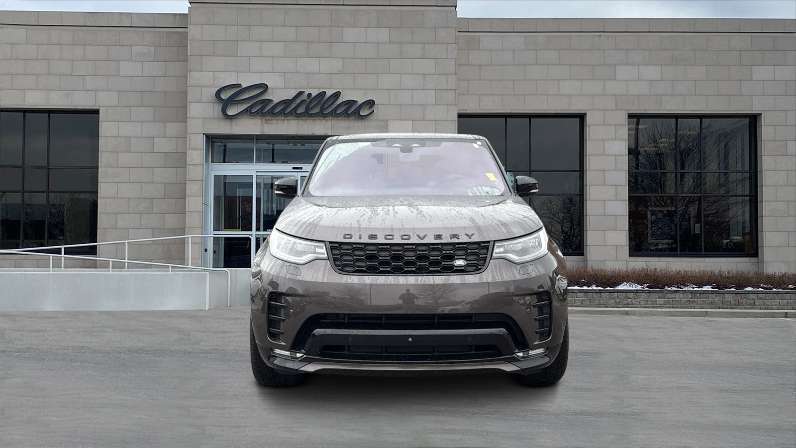 Used 2022 Land Rover Discovery S R-Dynamic image 7