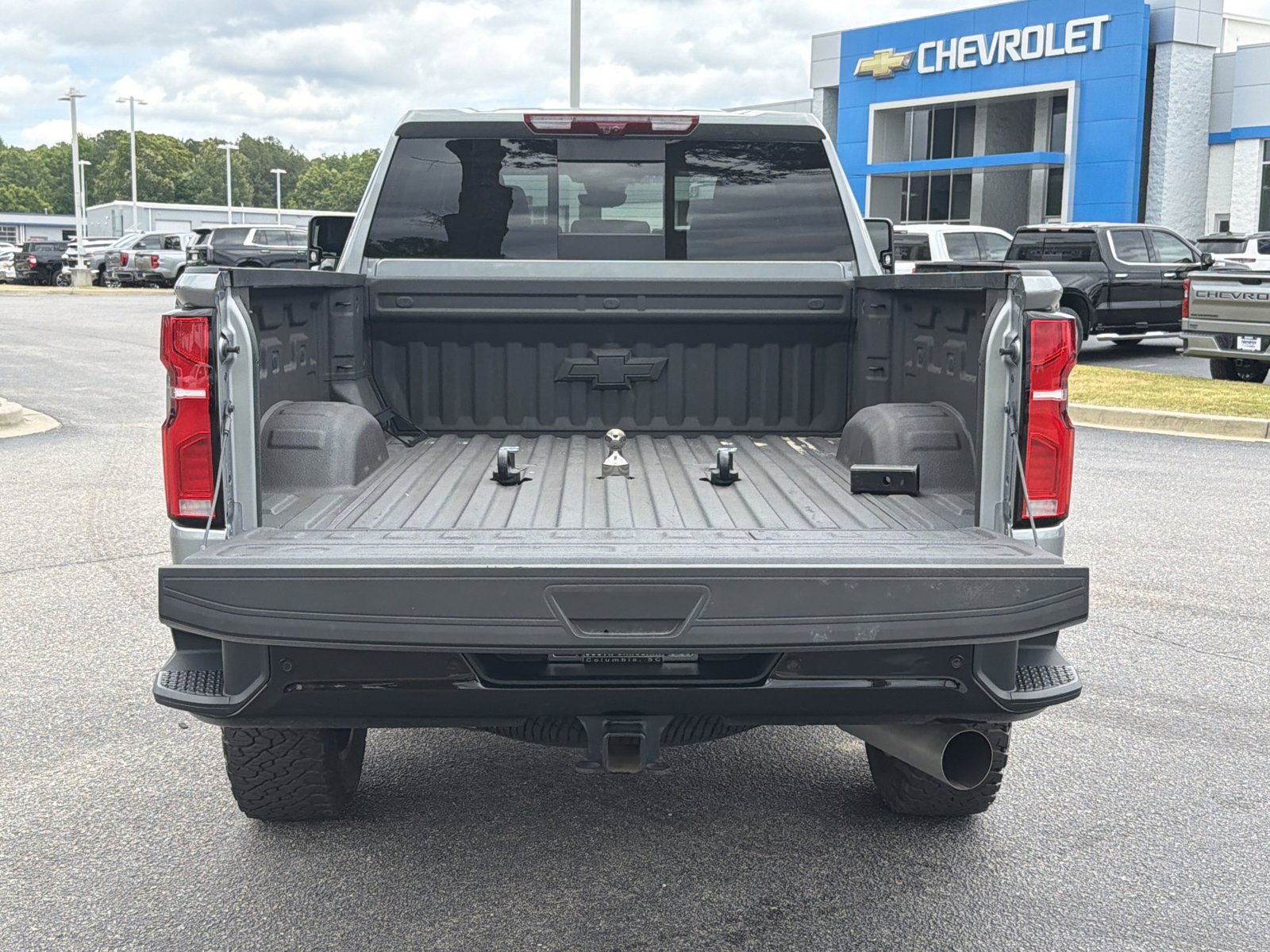 Used 2025 Chevrolet Silverado 2500 LTZ w/ LTZ Plus Package AWD/4WD image 31
