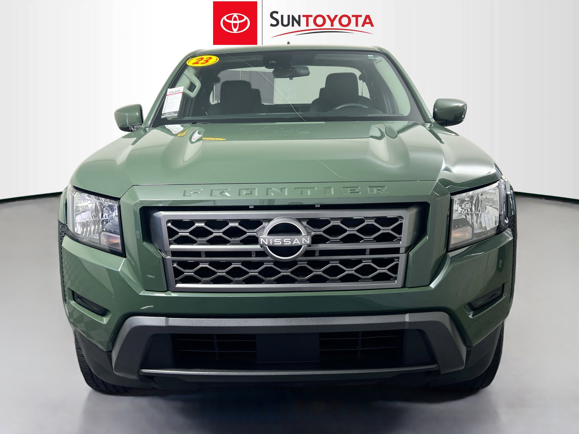 Used 2023 Nissan Frontier SV w/ Technology Package RWD image 9